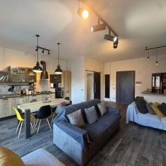 Relax & Explore Stylish Apartment in Rome