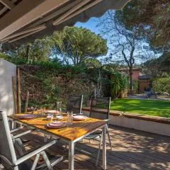 Apartment Les Terrasses de Cavalière II by Interhome