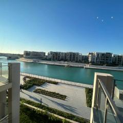 Chalet in Marassi Marina, Canal view with luxurious furniture