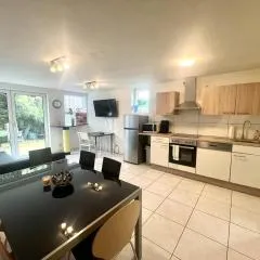 22A Große Wohnung mit Terrasse und Smart TV