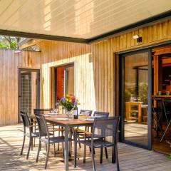 Gastes, Charmant chalet en bois avec Jacuzzi 6 pers
