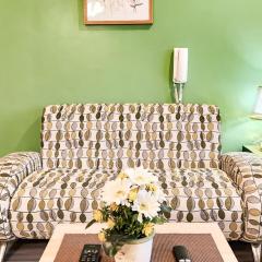 Green City View Apt in Gramercy Unit 3502 Makati w Netflix