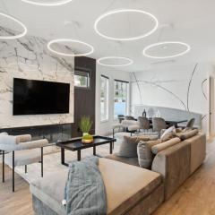 Luxury Downtown Vancouver Home Near Sunset Beach with Parking