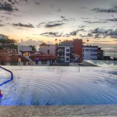 Luxury Condo in Romantic Zone, 2 Blocks from Beach