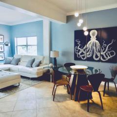 The Blue Octopus - 1br King Bed Condo