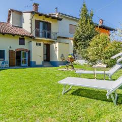 Gorgeous Home In Ferrere With Kitchen