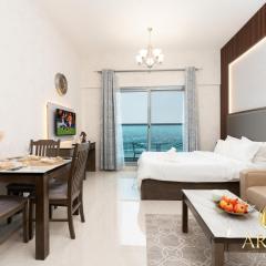 Elite Residence - Premium Studio - Best Horse Course View