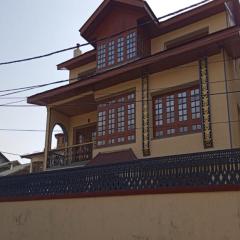 al fanoos home stay