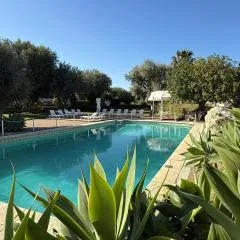 Isola Charm B&B - A Historic Villa near Punta Del Pero Beach