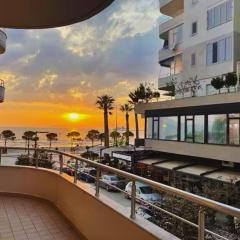 Seaside stay-Private parking-Prime location