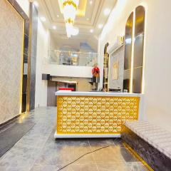 Hotel Red Stone Inn Walkable from New Delhi Railway Station