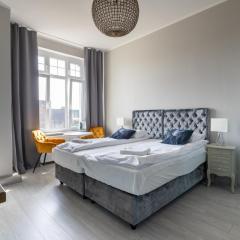 Globetrotter Studios by Victus