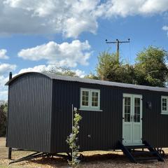 Lodeside Glamping