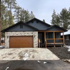 Bear Port Cabin Getaway