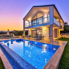 Upstate Demre Luxurious Villa