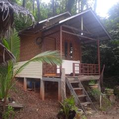 batu putih cottage karimunjawa