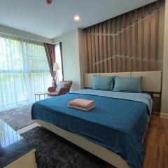 Dusit Grand Park 1, 2-Bedroom apartment with Forest View