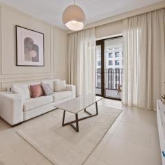 Pink Panther Soft Glam 1BR in Surf 2-Creek Beach