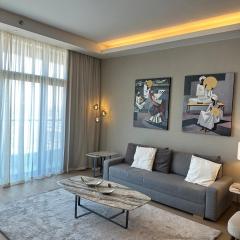 Luxury Hotel apt at Aeon Towers