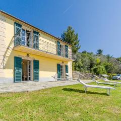 Awesome Home In Pieve Ligure With Wifi