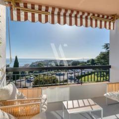 Spacieux 3 pièces rénové avec terrasse et vue mer entre Monaco et Menton