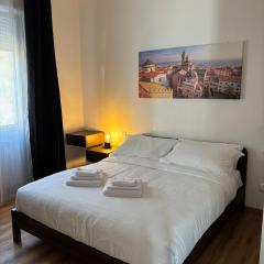 La Fenice elegant, welcoming flat in Bergamo