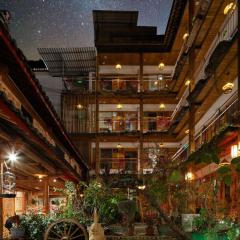 Frigga Café Snow Mountain View