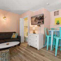 Steps to Beach and Boardwalk Pineapple Retreat