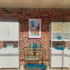 Jade Jewel - Well-Appointed Tampa Home 4 Mi to USF Campus and Busch Gardens