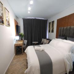 OneRosebank Signature Studio Apartment