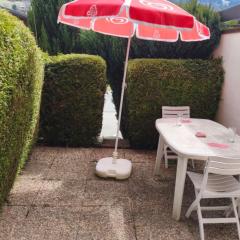 Bright apartment with beautiful garden