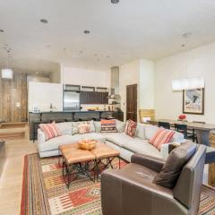 Bear Creek West by Exceptional Stays