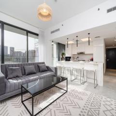 Stylish JVC 1 Bed with Wraparound Balcony