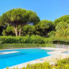 Studio cosy design avec piscine, 8mn de la mer à pied