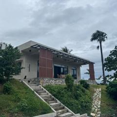 2BR Modern House with Lanai, Kitchen, Roofdeck