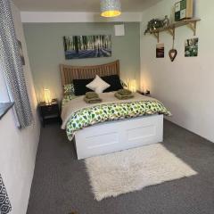 Cowshed - Homestay B and B