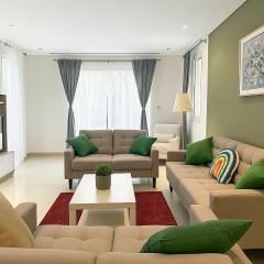 1BR w Garden and Rooftop Pool