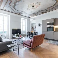 PHILIBERT - Traditional Apart with Historical Fresco