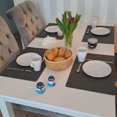 Ostsee-Feeling in Hohwacht - Kapitän NEMO - Meer- und strandnah - Großer Südbalkon - Blick ins Grüne