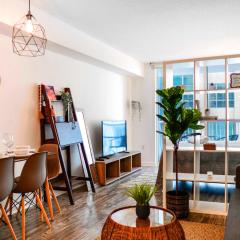 Stylish Studio in Miami W Cityscape Views