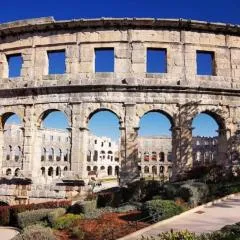 Apartment CReO Loborika