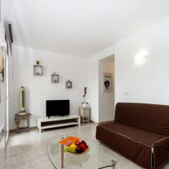 Studio in Roses near Santa Margarita Beach