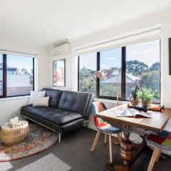 Travancore Nest - Sunlit City Base near Parks & CBD