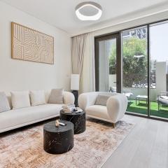 Vibrant 1BR With Airy Patio, Beach, Pool and Gym Access