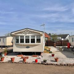 Willerby Granada 2-Bedroom Located in Uddingston, Glasgow at Maryville Caravan Site