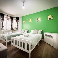 Spacious Modern Townhouse