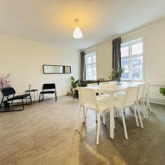 aday - 8 bedroom Apartment on the Pedestrian Street