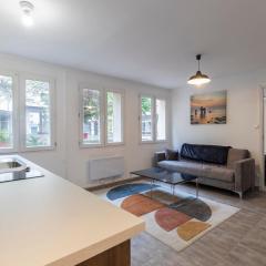 Cabana & Le Carrefour Lyonnais - Metro 5 min