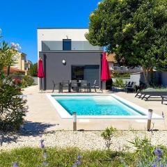 Amazing Home In Liznjan