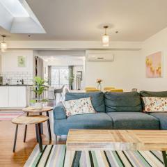 Spacious Group Haven Near Trendy St Laurent